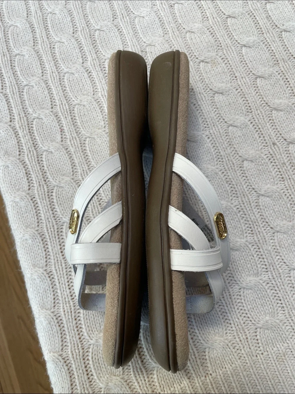 G.H. Bass Sunjuns Sharon 8.5W white leather strappy sandal. Like new.